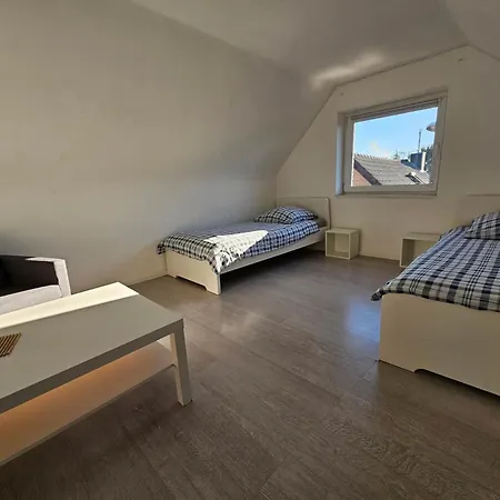 Gepflegte Monteurswohnung In Apartment Rommerskirchen