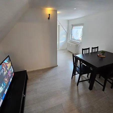 Gepflegte Monteurswohnung In Apartment Rommerskirchen